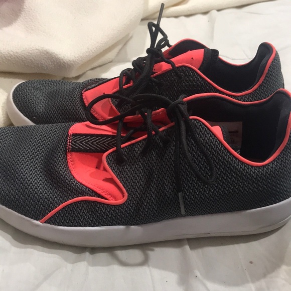 Jordan eclipse - Picture 3 of 3